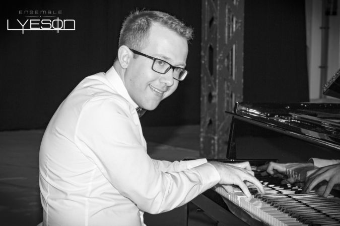 10 Fragen an Pianist Matej Dzido